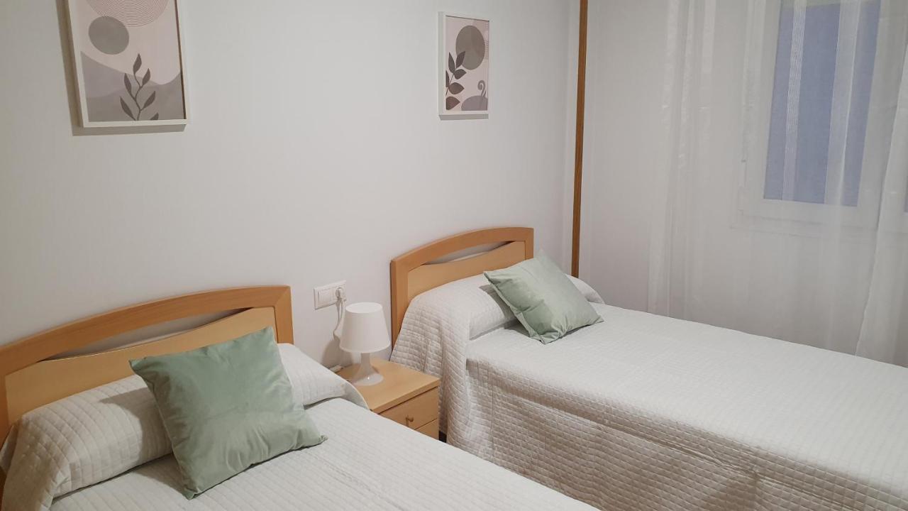 Miramar Apartment Вивейро Екстериор снимка